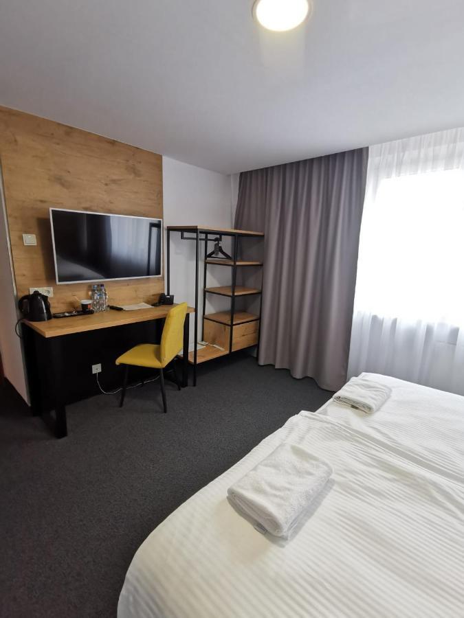 Gold Hotel Złotoryja Kültér fotó